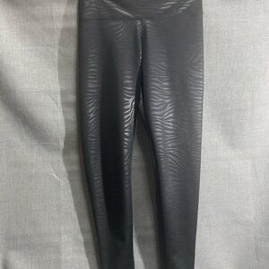 Express Black Textured Leggings